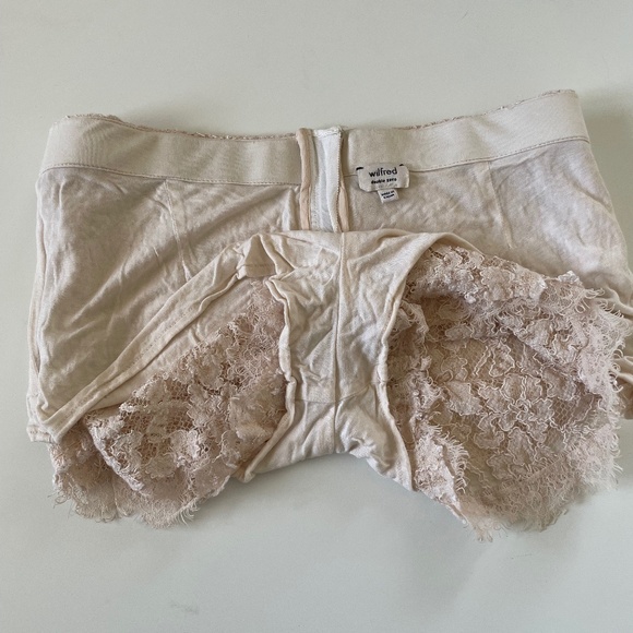 Wilfred by Aritzia | Cream Ivory Scallop Lace Jules Shorts | Size XXS 00 - Picture 12 of 14